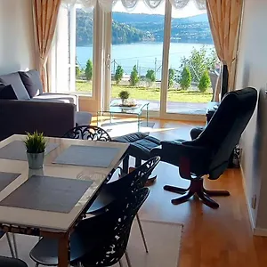 Bjornestrand Fjordside View Appartement Bergen